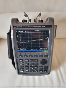 Keysight N9918A 26.5GHz FieldFox Network/Spectrwbrum Analyzer - Product Image 1