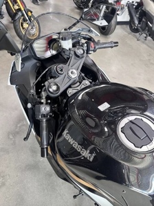 GRAN OFERTA Kawasaki Ninja ZX-6R ABS 2026 Versión de Alta Gama 600cc 1001-2000W Tres Modos de Potencia Ajustables KTRC de Tres Etapas Japón - Product Image 2