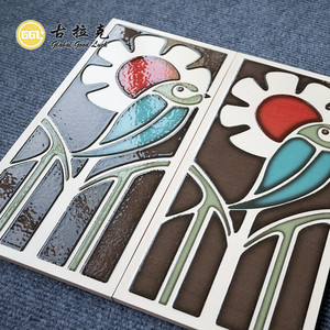 Carreaux de mosaïque en céramique émaillée rétro à motif de fleurs et d'oiseaux de nouveau design pour la décoration de murs et de sols intérieurs - Product Image 3