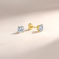 S925 Sterling Zilver Moissanite Ronde oorknopjes met vier tanden en fruitdesign Bruiloftssieraden Licht luxe veelzijdig zilver