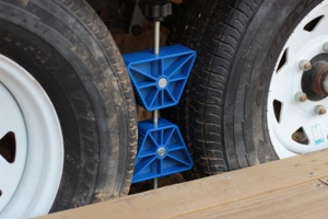 Exilios stabilisateur authentique pour remorque RV, équipement en acier inoxydable à double roue, pivot de sécurité des pneus sur les deux roues - Product Image 3