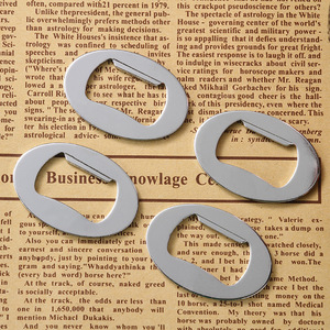 Tùy Chỉnh Đầy Đủ In Hình Trái Tim Màu Trắng Chai Nhựa Mở Coaster Trống Thăng Hoa 2-In-1 Bia Mở Cho Đám Cưới Khuyến Mãi - Product Image 6