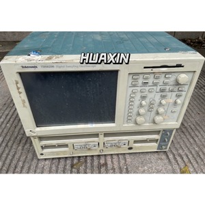 ออสซิลโลสโคปแบบดิจิตอล Tektronix TDS8200 (สำหรับอะไหล่) - Product Image 1