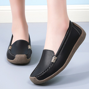 Mocassins Simples <span class=keywords><strong>Femme</strong></span> Automne Hiver Nouvelle Mode Polyvalente Chaussures Montantes Maman Grandes Tailles Chaussures Plates à Enfiler - Product Image 3