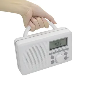 OEM IPX7 jam Alarm portabel, tahan air putih kamar mandi tampilan LCD AM/FM dengan senter radio SOS