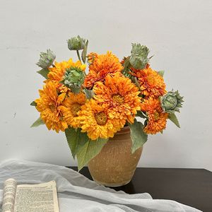 Arreglo Floral de Girasoles Artificiales, Ramo Decorativo de Flores de Seda, Decoración para Bodas y Hogar, Accesorio para Fotografía en Exteriores - Product Image 3