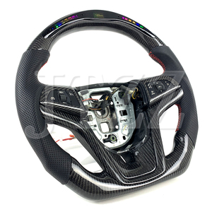 Volant en cuir perforé personnalisé <span class=keywords><strong>rouge</strong></span> avec LED et fibre de carbone pour Chevrolet <span class=keywords><strong>Corvette</strong></span> C5 C6 C7 C8 2020 2021 <span class=keywords><strong>2022</strong></span> 2023 2024 - Product Image 2