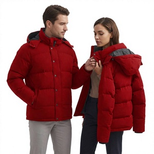 Blouson matelassé rouge à capuche avec col montant et fermeture boutonnée pour homme et femme, vêtement décontracté d'hiver, rembourrage épais en polyester - Product Image 1