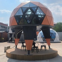 Dôme de luxe moderne en forme de capsule, maison préfabriquée modulaire avec structure étanche pour hôtel, complexe hôtelier et vie en plein air