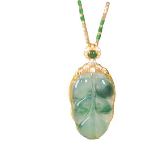 Collar con Colgante de Jade Hetian de Imitación Estilo Chino, Collar con Cadena para Clavícula y Colgante de Hojas de Jade de Imitación para Mujer - Product Image 5