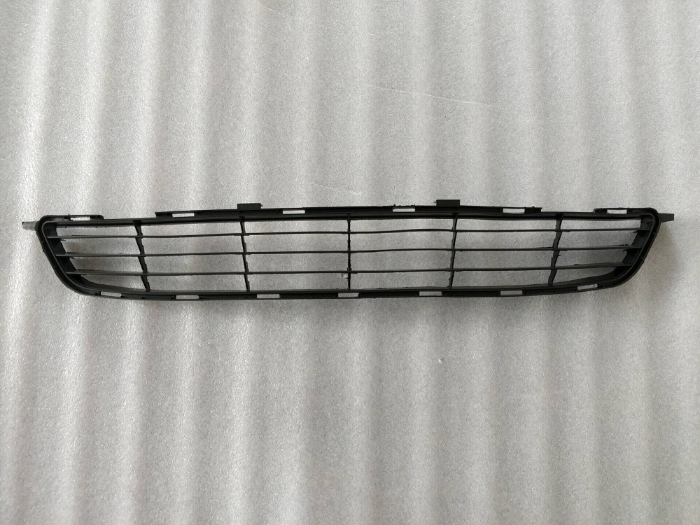 フェンディ 81bJwbHgHrL._UF350,350_QL50_.jpg