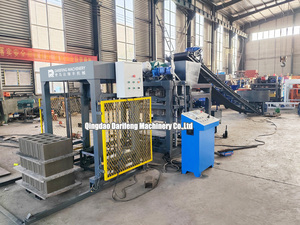 Machine à fabriquer des briques creuses à 3 trous QT4-25, machine à fabriquer des blocs de <span class=keywords><strong>béton</strong></span>, petite machine à fabriquer des briques - Product Image 4