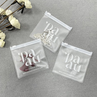 Emballage de bijoux en plastique PVC miniature personnalisé, boucles d'oreilles, bracelet, petit sac à fermeture éclair givré, sac à fermeture éclair pour bijoux avec logo