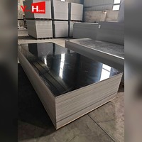 Panneaux muraux en charbon de bambou imperméables et ignifuges, panneaux muraux en WPC extrudé à grain de bois, panneaux décoratifs pour la décoration intérieure