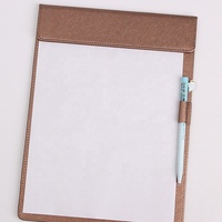 Tableau de menu en cuir PU A4 de haute qualité avec fonction magnétique personnalisée pour les hôtels et les restaurants fabriqués Fournisseur de cuir Yimi