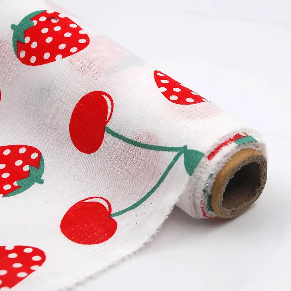 Penjualan Terbaik Strawberry merah putih dobby kain dasar kualitas baik dicetak 20% poli 80% kain katun untuk anak-anak pakaian