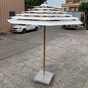 <span class=keywords><strong>Parasol</strong></span> de plage multicouche de luxe blanc personnalisé, résistant au <span class=keywords><strong>vent</strong></span> <span class=keywords><strong>fort</strong></span> pour l'extérieur - Product Image 2