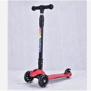 สกู๊ตเตอร์เด็กสามล้อ ปรับความสูงได้ พร้อมไฟ สำหรับเด็กอายุ 1-6 ปี - Product Image 1