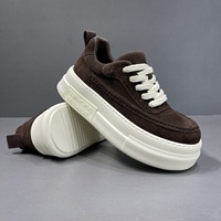Nouvelles Chaussures en Cuir pour Hommes Style Coréen 2026 – Semelles Épaisses, Cuir Mat, Design Original, Baskets Décontractées Style Hong Kong