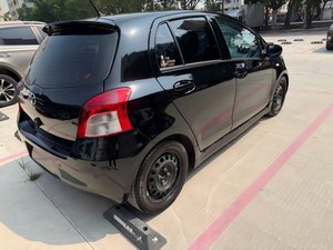 Noir <span class=keywords><strong>d</strong></span>'occasion pour <span class=keywords><strong>Yaris</strong></span> 2009, moteur 1.6L, homologation Euro IV, documents complets, faible consommation de carburant, <span class=keywords><strong>prix</strong></span> bas, export - Product Image 4