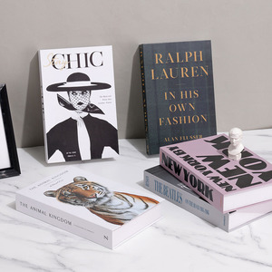 Pieghevole rivista di moda emulazionale semplice inglese tavolino finto libro di visualizzazione Hotel Villa decorazione di lusso - Product Image 3