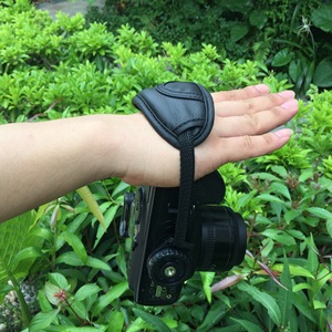 Sangle de poignet ergonomique robuste pour appareils photo reflex numériques avec poignée souple en PU et plaque en <span class=keywords><strong>plastique</strong></span> à vis 1/4 pouce - Product Image 4