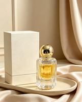 Flacon de parfum vide élégant et personnalisé en verre transparent côtelé carré de 30 ml avec pulvérisateur à pompe, sérigraphie, pour présentation et remplissage de parfums
