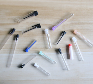 Frascos de Perfume de Vidrio de Tamaño Viaje, 1ml/2ml/3ml, Dispensadores Cosméticos Vacíos, Viales con Tapa de Rosca Serigrafiada para Rímel - Product Image 3