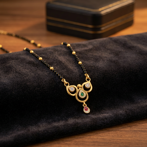 Conjunto de Joyería Fina para Mujer Ardhangini, Mangalsutra Dorado, Estilo Religioso, Accesorio de Moda, Elegante Collar con Colgante, 91.6 - Product Image 5
