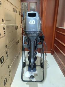 Motore Fuoribordo a Benzina 40 CV a 2 Tempi con Albero Lungo e Barra di Comando - Product Image 2