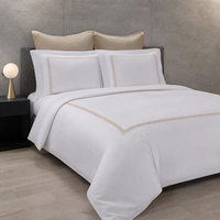 Parure de lit brodée motif losanges champagne, housse de couette blanche, taies d'oreiller, linge de lit d'hôtel avec bordure diamantée