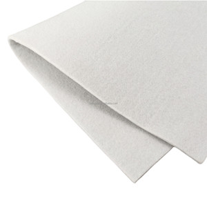 Rouleau de feutre aiguilleté blanc haute densité 2MM 3MM 5MM 10MM d'épaisseur, 100% <span class=keywords><strong>polyester</strong></span>, écologique, respirant, isolation thermique - Product Image 5