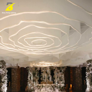 Décoration de plafond pour lieu de mariage, lampe suspendue en tissu circulaire en spirale rose pour salle de banquet - Product Image 6