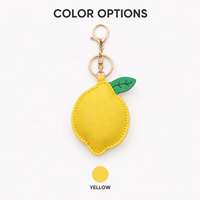 Porte-clés en cuir PU jaune en forme de citron, pendentif fruit 3D mignon, accessoire de sac à main, cadeaux de mode pour femmes et filles