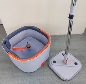 Ensemble serpillière et seau rotatif mains libres pour nettoyage des sols domestiques, eau propre et eau sale, pour <span class=keywords><strong>un</strong></span> nettoyage efficace - Product Image 6