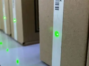 Étiquette LED RFID UHF SID UTL-6030L 860-960 MHz avec éclairage pour la gestion des actifs d'entrepôt sur métal - Product Image 5