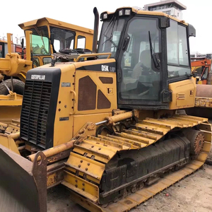 Bulldozer D5K Usado en Stock, Tipo Oruga, Capacidad de Empuje de 4.3m, Alto Momento de Carga - Product Image 1