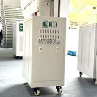 Stabilisateur de tension triphasé SVC à servomoteur à balais de charbon 30 kVA 60 kVA 380 V, régulateur AC automatique CE pour équipement industriel