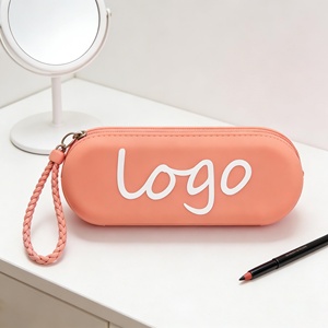 Bolsa de Almacenamiento de Brochas de Maquillaje de Silicona con Logotipo Personalizado de Alta Calidad, Estuche de Brochas de Maquillaje con Cierre Elegante, Adecuado para Viajes al Aire Libre - Product Image 6