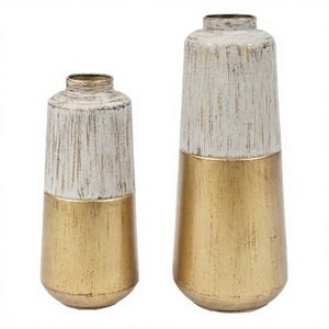 ชุดกระถางต้นไม้ทำจากโลหะ2ขนาดดีไซน์ขวดแบบทันสมัยสีทองแบบชนบท - Product Image 1