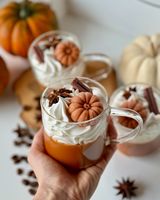LANJO Großhandel Handgefertigte Duftkerzen im Behälter - Herbst-Ahornblatt-Kürbis-Design für Halloween, Erntedankfest, Geburtstag