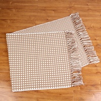 Tapis Jacquard Nordique en Polyester-Coton à Poils Courts (0,5 cm) avec Pompons pour Chambre, Salon, Entrée - Lavable en Machine