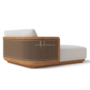 Meubles d'extérieur luxueux en teck massif FERLY pour hôtels, jardins, cours, parcs, villas - Chaise longue de piscine - Product Image 4