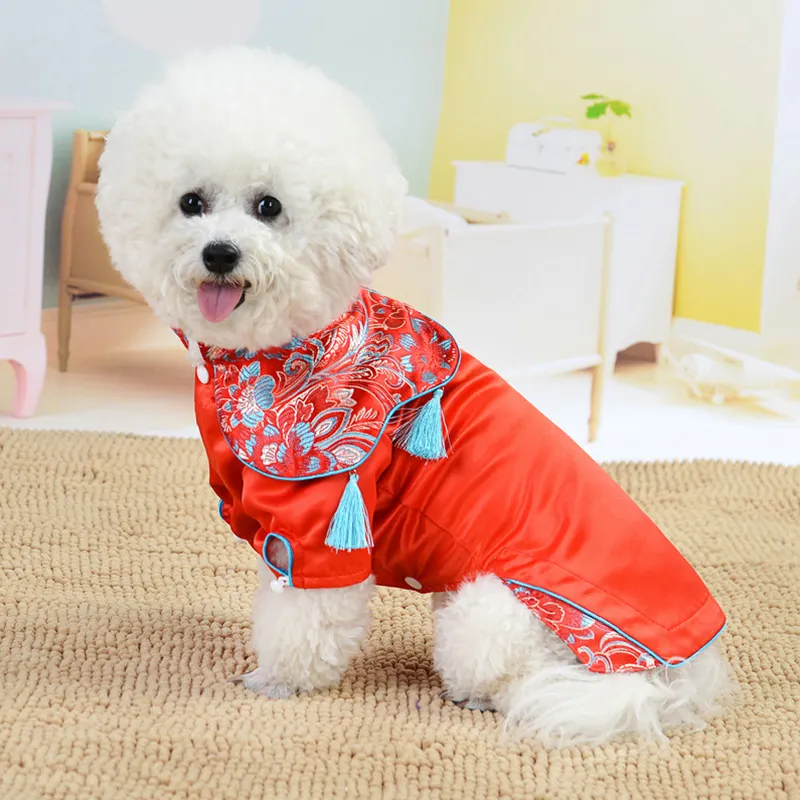 Costume Tang nouvel an pour animaux de compagnie pour le printemps et l'été vêtements de chien en gros avec des vêtements pour animaux de compagnie jupe Cheongsam chaude