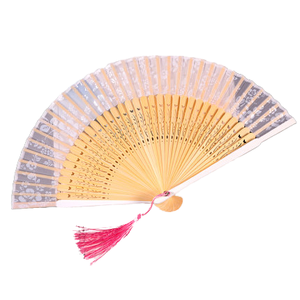 Hermoso Abanico de Bambú Retro de Alta Calidad, Tallado y Pintado con Diseño de Arte Folclórico, Plegable, con Encaje, Tema de Boda, Origen Hunan - Product Image 4