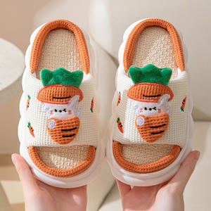 Vaches quatre saisons en lin avec ouverture en PVC bas d'été pour filles garçons sandales et pantoufles pantoufles en lin pour enfants vente en gros - Product Image 5