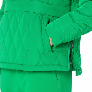 Veste matelassée verte matelassée pour un confort ultime avec capuche élégante et chaude, avec un design unique - Product Image 1