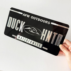 Placa de <span class=keywords><strong>Matrícula</strong></span> Personalizada con Logotipo en Relieve, Placa de <span class=keywords><strong>Coche</strong></span> de Aluminio Plateada/Dorada - Product Image 1
