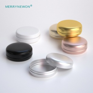 Pot cosmétique rond en aluminium de 100 ml avec bouchon à vis et impression sérigraphique couleurs or/blanc/noir pour sucre et savon à l'huile d'olive - Product Image 1