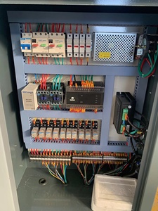 Nueva Línea de Producción Automática de Puertas y Ventanas de Aluminio y Centro de Corte y Fresado CNC para Perfiles de Aluminio - Product Image 4